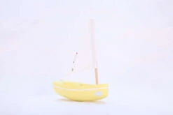 Bateau-jouet En Bois Bachi Jaune 17 Cm Tirot -Jouets Pour Enfants Bateaujouet en bois Bachi jaune 17 cm Tirot 2 1