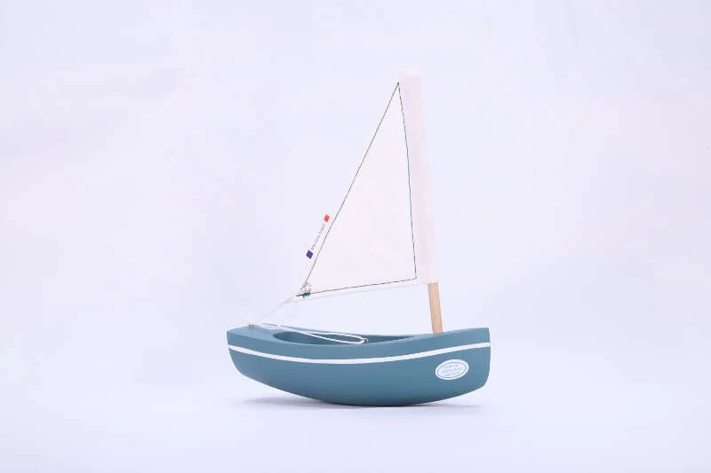 Bateau-jouet En Bois Bachi Vert Abysses 17 Cm Tirot 4 Bateau-jouet En Bois Bachi Vert Abysses 17 Cm Tirot – Image 4
