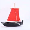 Bateau-jouet En Bois Misainier Noir Voiles Rouges 22 Cm Tirot