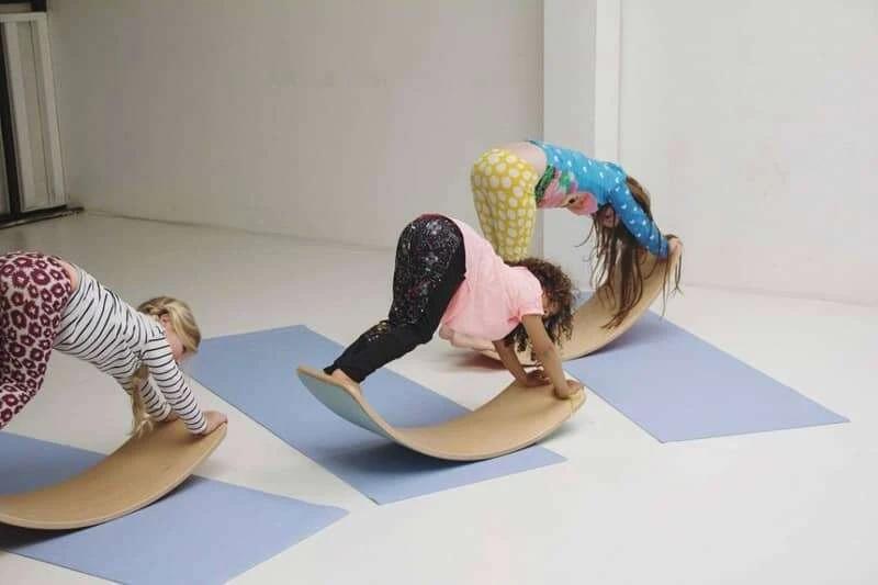 Planche D'équilibre Avec Feutrine Gris Clair Starter Wobbel 12 Planche D'équilibre Avec Feutrine Gris Clair Starter Wobbel – Image 12