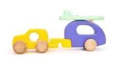 Voiture Et Caravane En Bois Bajo